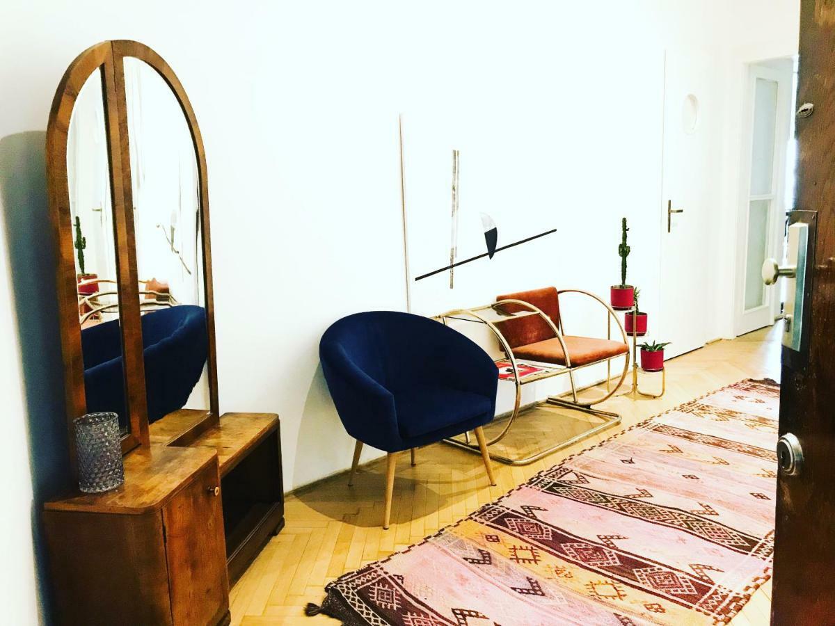 Spacious Bauhaus Icon Flat With Fitness Room In Central Buda, Close To The River And Margaret Island Budapeşte Dış mekan fotoğraf